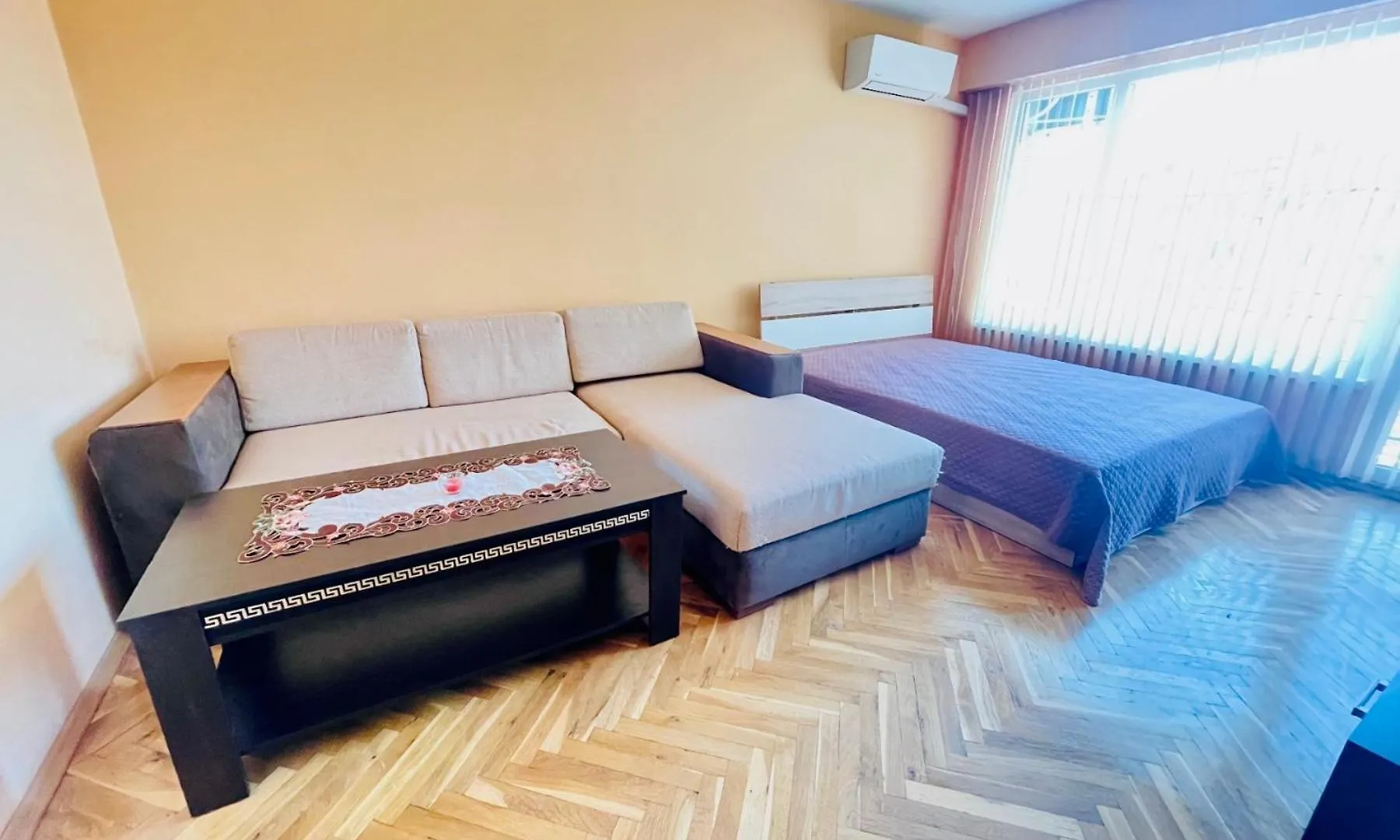Apartment The Flower Varna